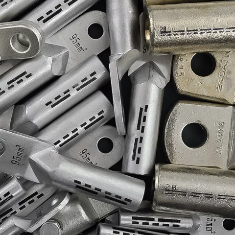 Szigeteletlen alumínium saruk