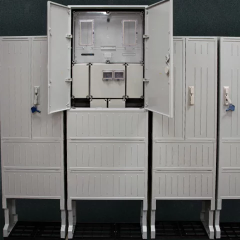 Szabadon álló mérő és egyéb szekrények