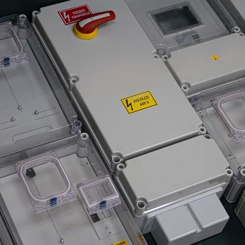 Csoportos mérőszekrények, modulok és sínszekrények