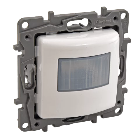 MEGSZŰNT_Legrand Niloé mozgásérzékelő 3-250W fehér 764583