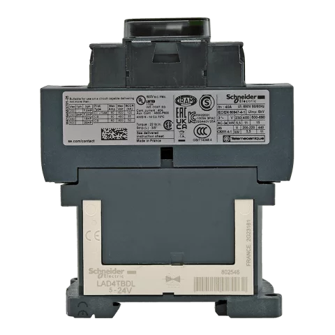 Schneider Mágneskapcsoló 25A 11kW 3 záró - 1 nyitó 24V DC túlfeszültségkorlátozóval LC1D25BD