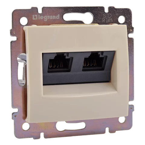 Legrand Valena 2xRJ45 LCS2 Cat5e UTP aljzat körömmel elefáncsont 774131