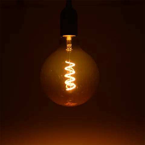 E27 Grey-Pink LED Filament Izzó 4W 2000K Extra meleg fehér Szürke-rózsaszín izzó G125 Nedes ZSF123