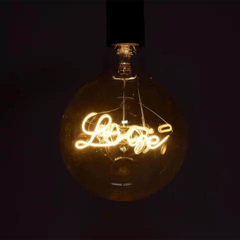 E27 Vintage LED Filament Izzó 2W 2000K 250lm Extra meleg fehér Love izzószál Lágy sárga üveg Nedes
