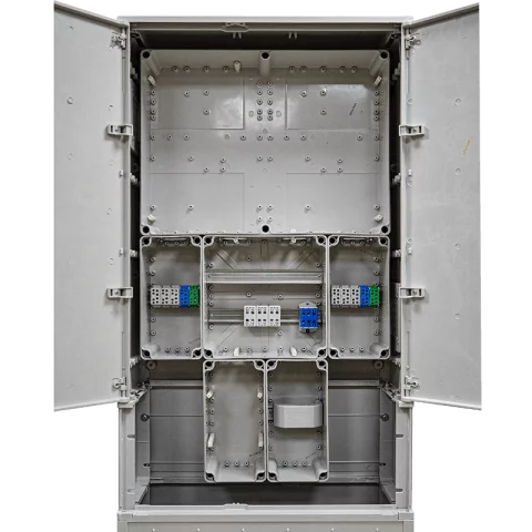 Csatári Plast PVT-K-L Á-V Fm-U 1/3 fázisú kombinált villanyóra szekrény lábazattal (n+é) földkábeles