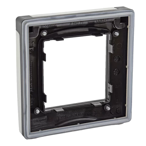 Legrand Niloé Step IP44 1-es keret fekete 863596