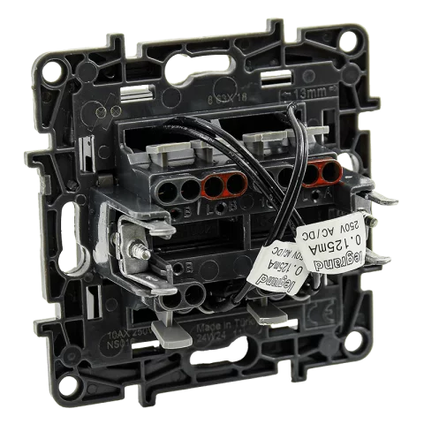 Legrand Niloé Step Kapcsoló 106+6JF dupla alternatív váltó villanykapcsoló jelzőfényes fekete 863518