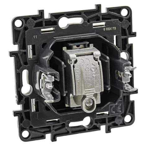 Legrand Niloé Step TV antenna aljzat 10dB végzáró fekete 863573