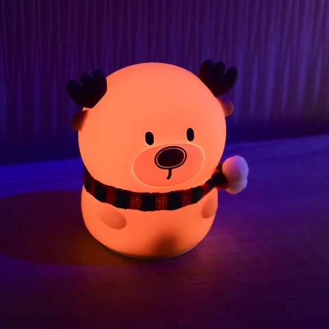 Rénszarvas kötött sállal LED Éjszakai fény 1W 2800K Akkumulátoros USB-s Éjjeli fény MARY'S