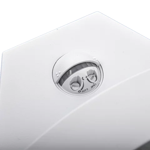 Fali LED lámpa 15W 4500K mozgásérzékelős fehér IP54 kültéri lámpa TRACON SLB15W